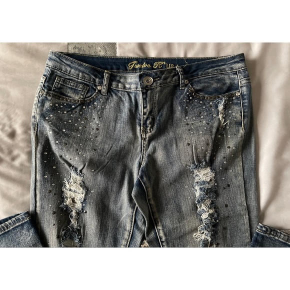 Distressed Rhinestones Stretch Wash Denim Jeans 13 - Picture 4 of 5